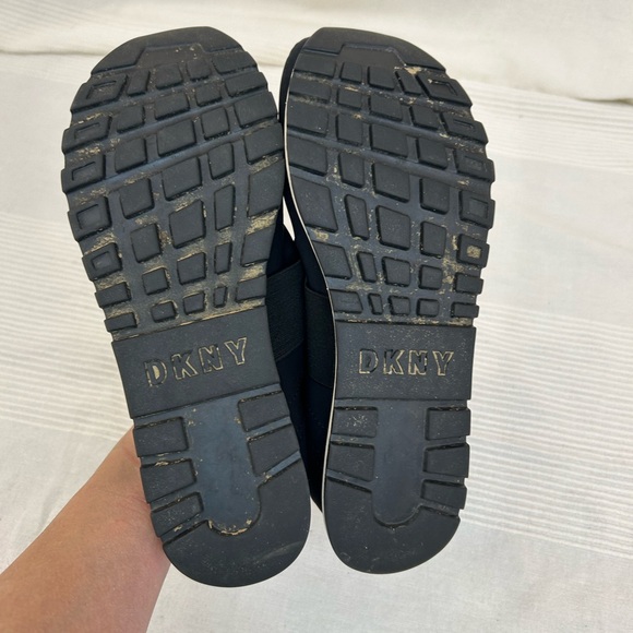 DKNY Jeannie Logo Slip-On Black Sneakers - Picture 11 of 12